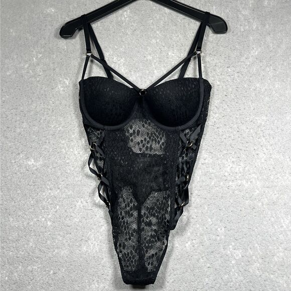 Victoria Secret Very Sexy Strappy Snake Lace Teddy W/Corset Straps 36D Black - Picture 1 of 14